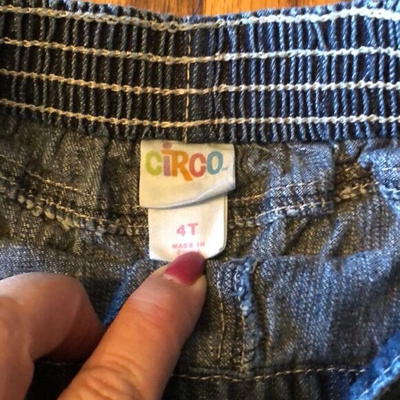 Circo girls jeans 4T  - Picture 3 of 5